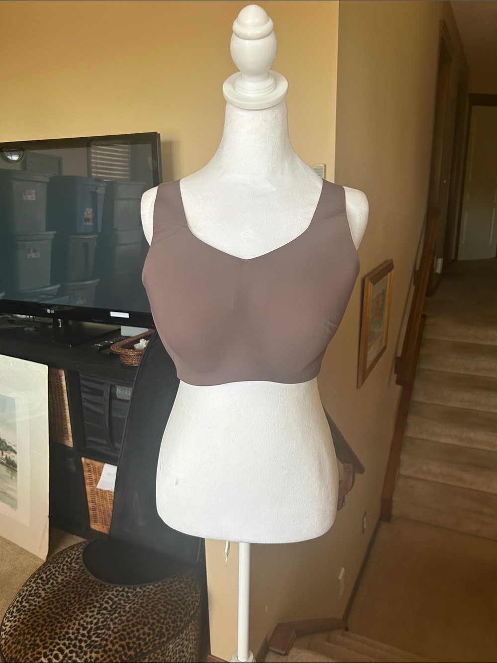 2 Knix Catalyst Sports Bras (pink&Purple)
Size 8 or 40DD